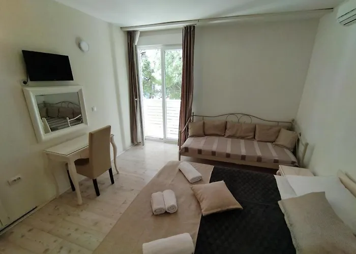 Bonaca 3* ماكارسكا