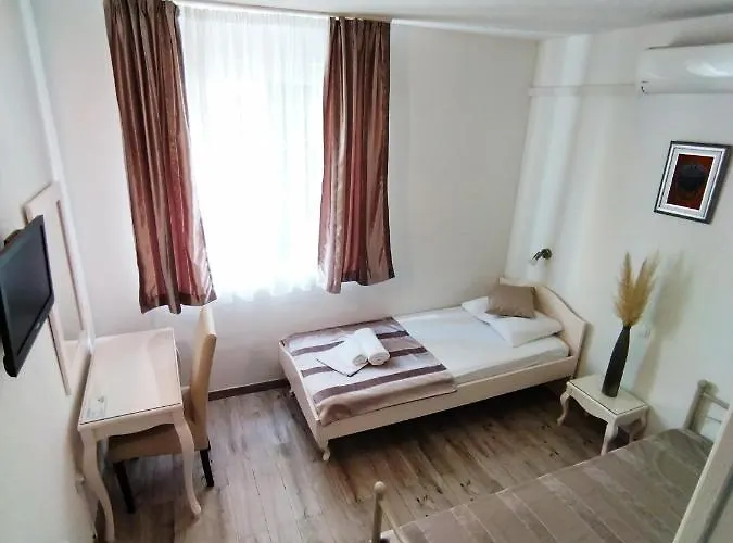 Отель Bonaca Макарска